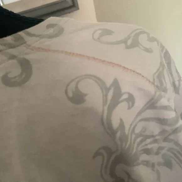 Sold !! Hard rock couture graphic tee size L preloved❤️EUC - Picture 9 of 14